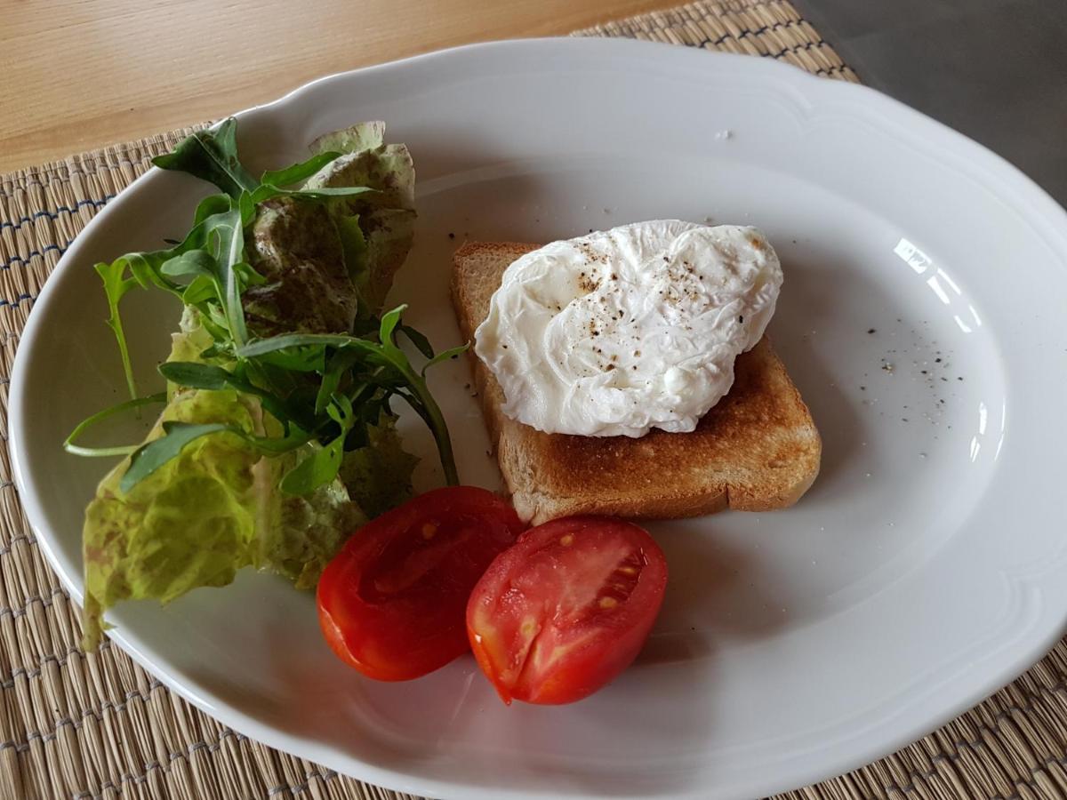 Bed and Breakfast Wypoczynek Pod Lipami Ruciane-Nida Exterior foto