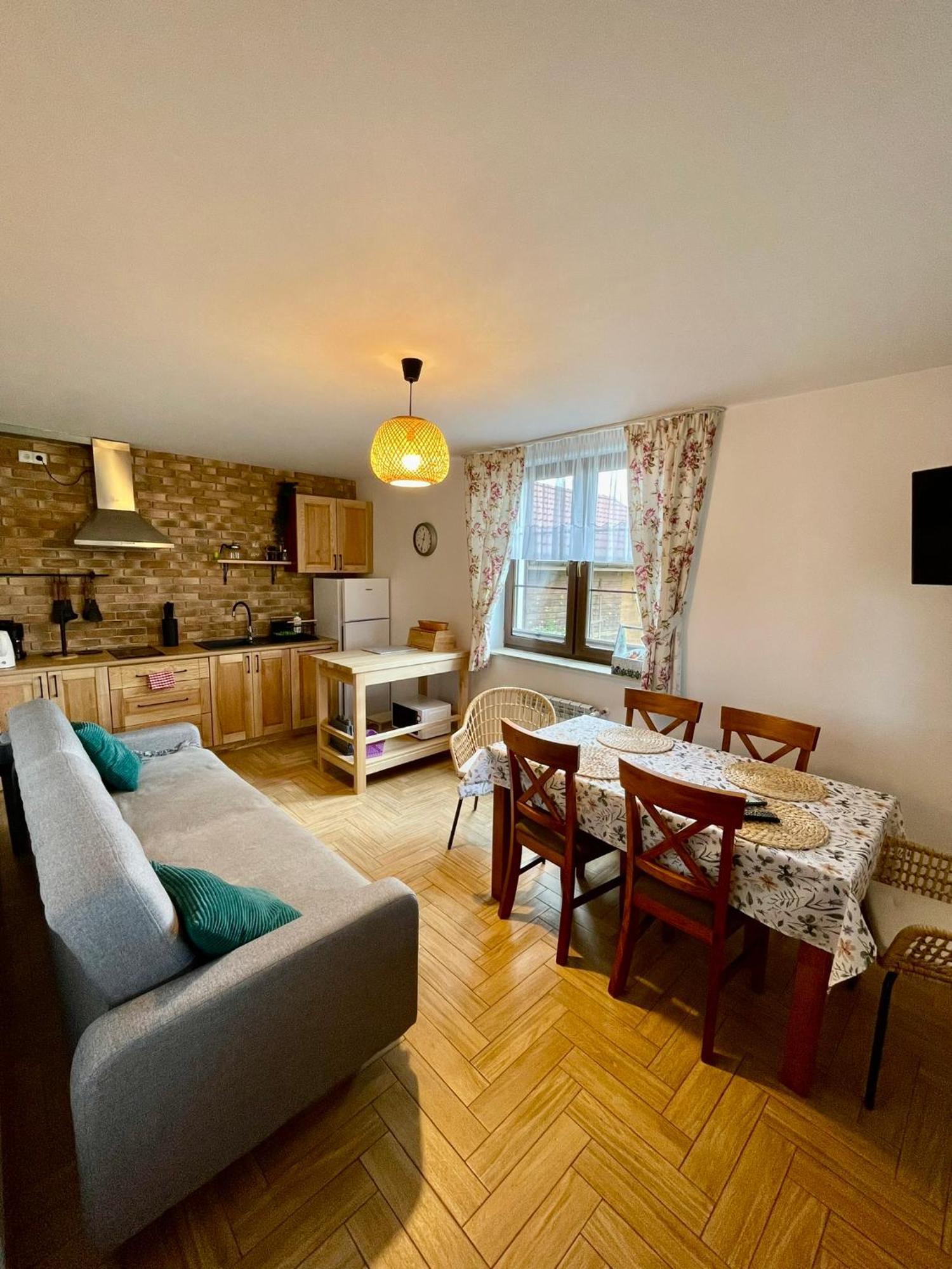 Bed and Breakfast Wypoczynek Pod Lipami Ruciane-Nida Exterior foto